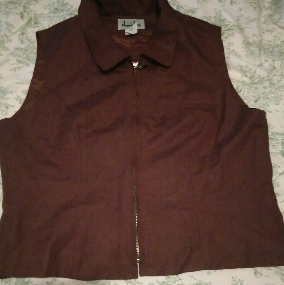 Top - Picture 2 of 3